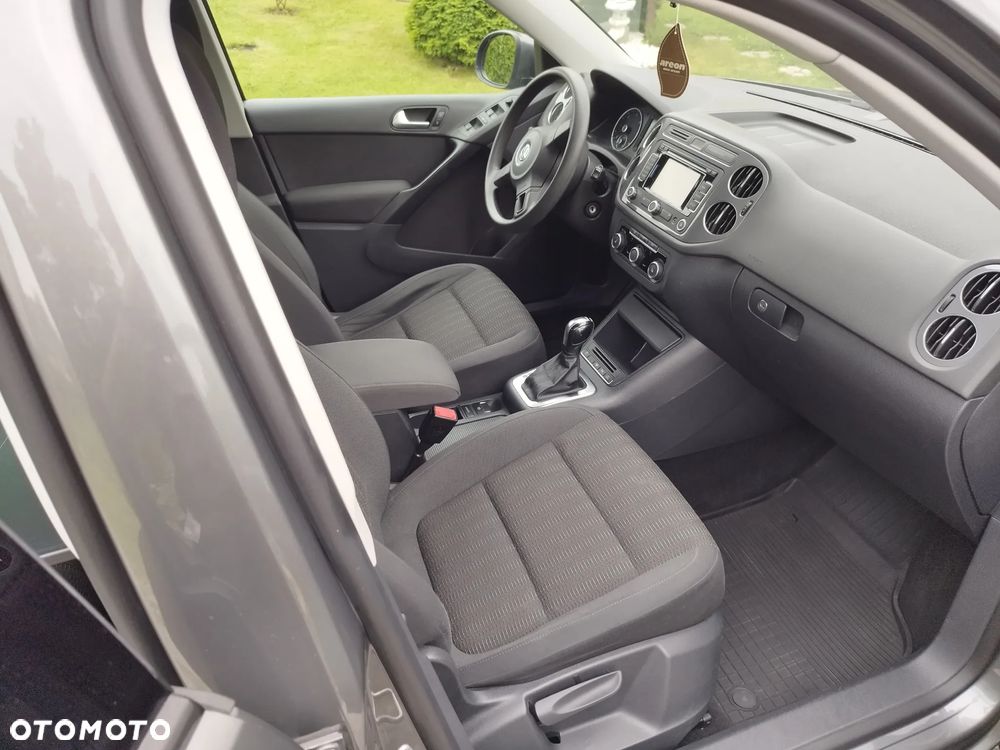 Volkswagen Tiguan - 12
