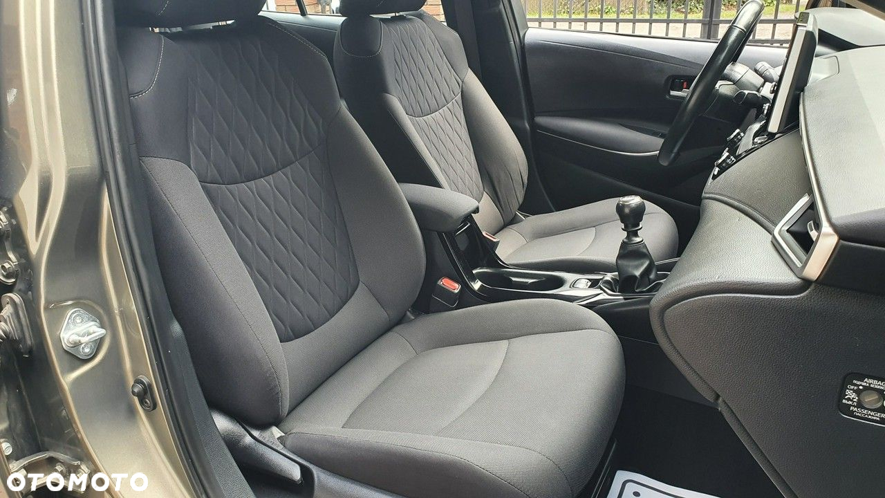 Toyota Corolla 1.6 Comfort - 22