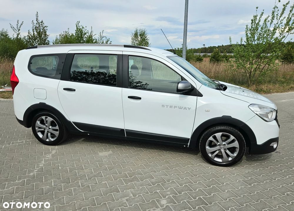 Dacia Lodgy dCi 110 Stepway - 1