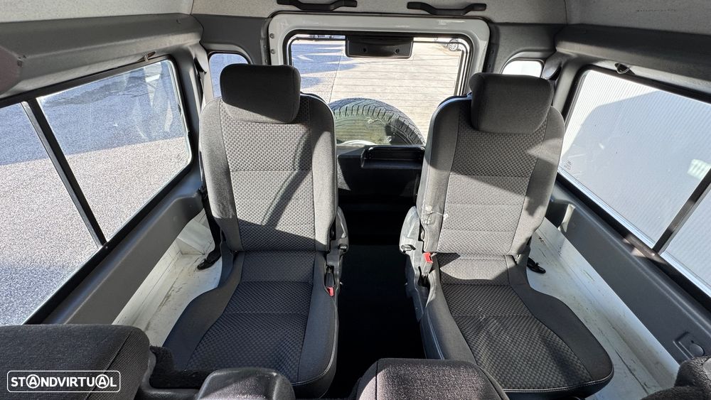 Land Rover Defender 110 DPF Station Wagon E - 11