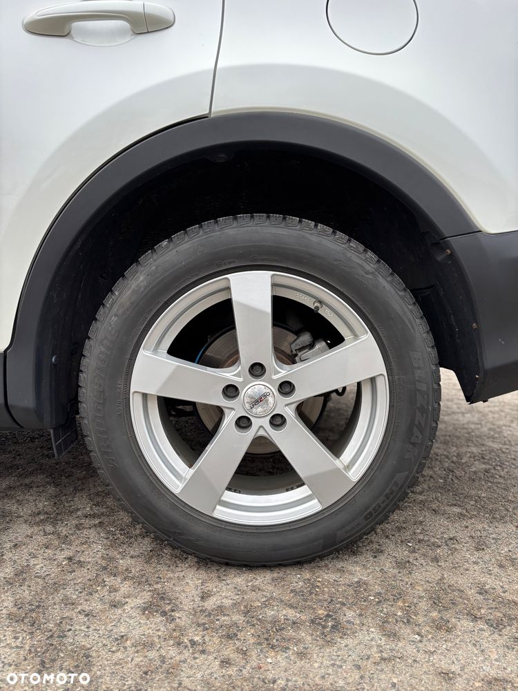 Toyota RAV4 2.2 D-4D Premium - 19