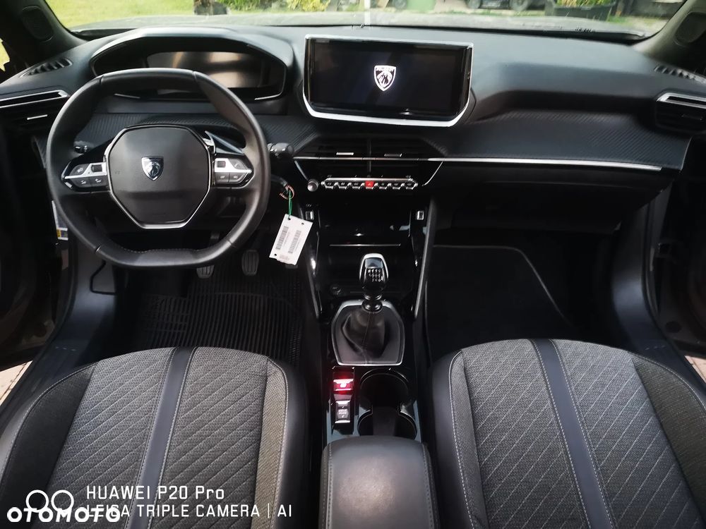 Peugeot 2008 PureTech 100 Allure S&S BVM6 - 6
