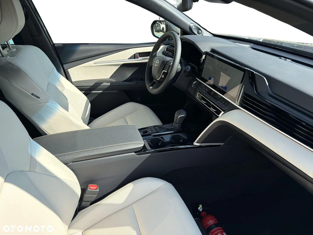 Toyota Camry 2.5 Hybrid Dynamic Force Executive e-CVT - 10