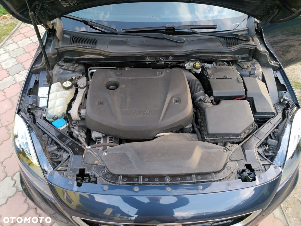 Volvo V40 D4 Summum - 18