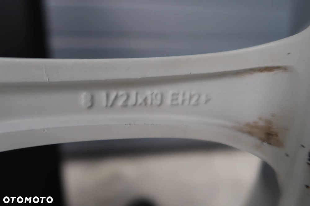 012 Felga BMW 7841819 8,5x19et25 - 9