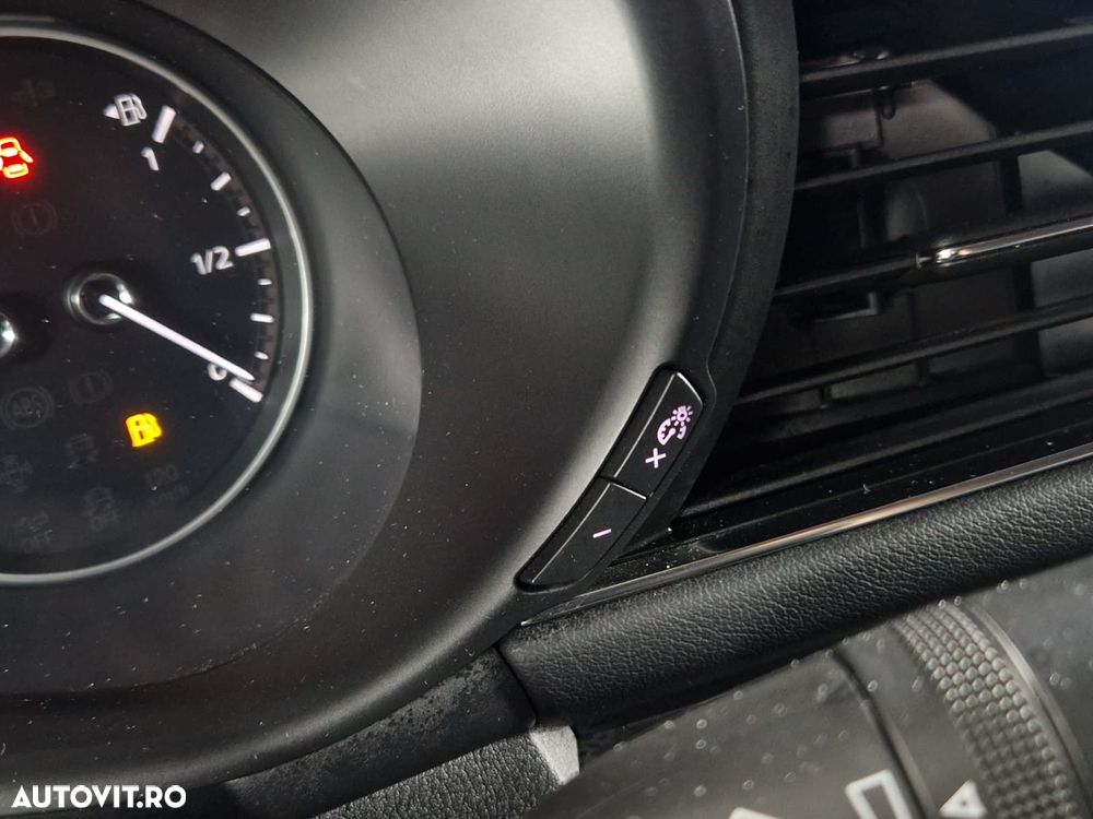 Mazda 3 G150 AT MHEV Plus - 17