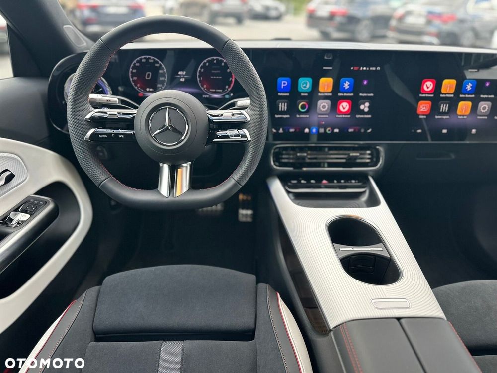 Mercedes-Benz CLA - 10