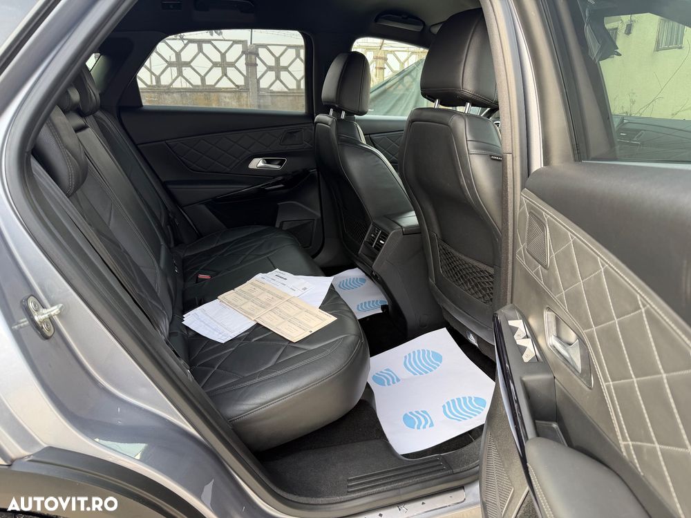 DS Automobiles DS 7 Crossback - 32