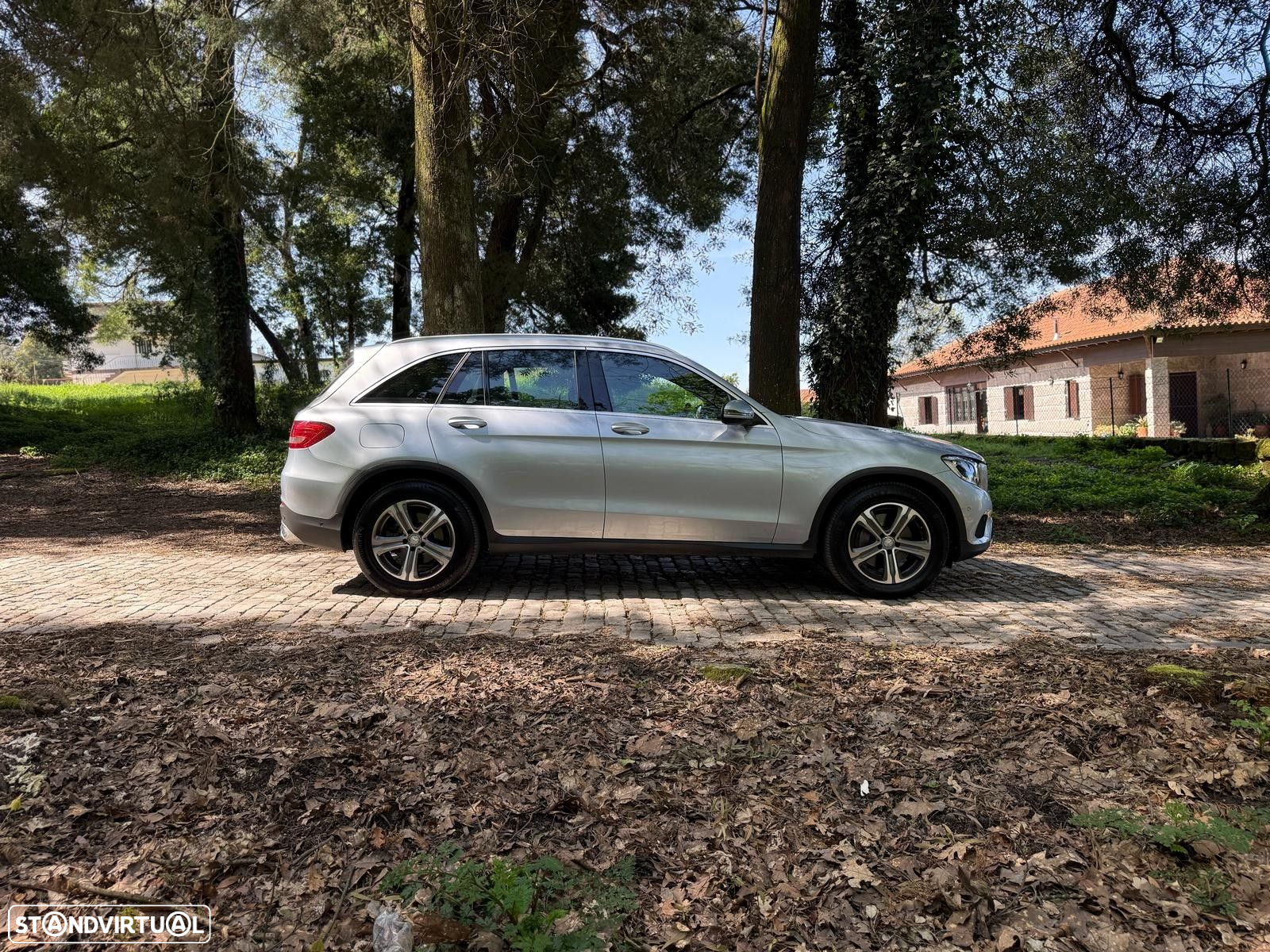 Mercedes-Benz GLC 220 d 4Matic 9G-TRONIC AMG Line - 5