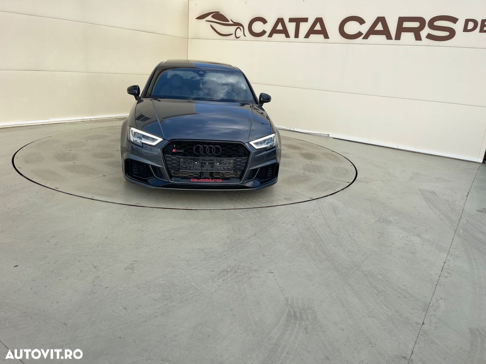 Audi RS3 - 1
