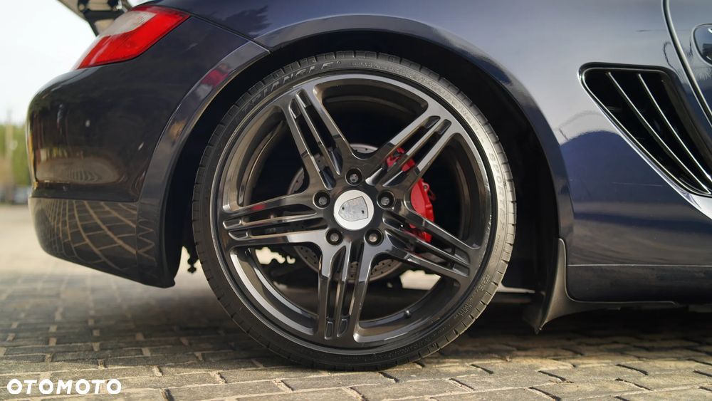 Porsche 718 Cayman - 17