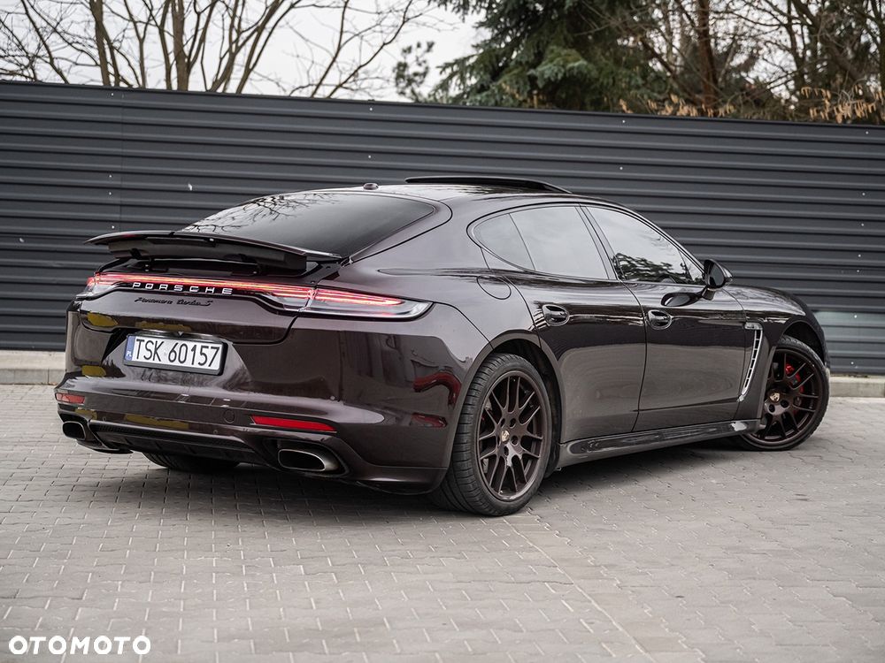 Porsche Panamera 4 PDK Platinum Edition - 13