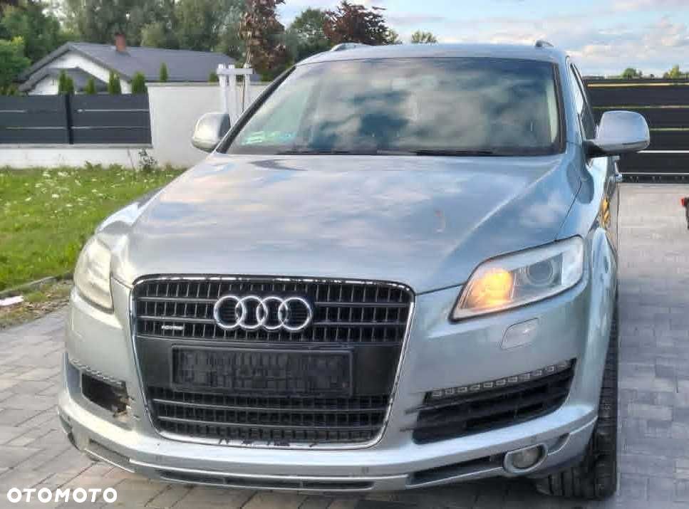 Audi Q7 - 2