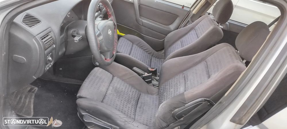 Opel Astra Caravan 1.4i 16V - 6