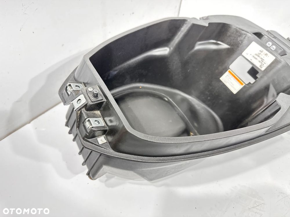 Kufer schowek Aprilia SXR - 4