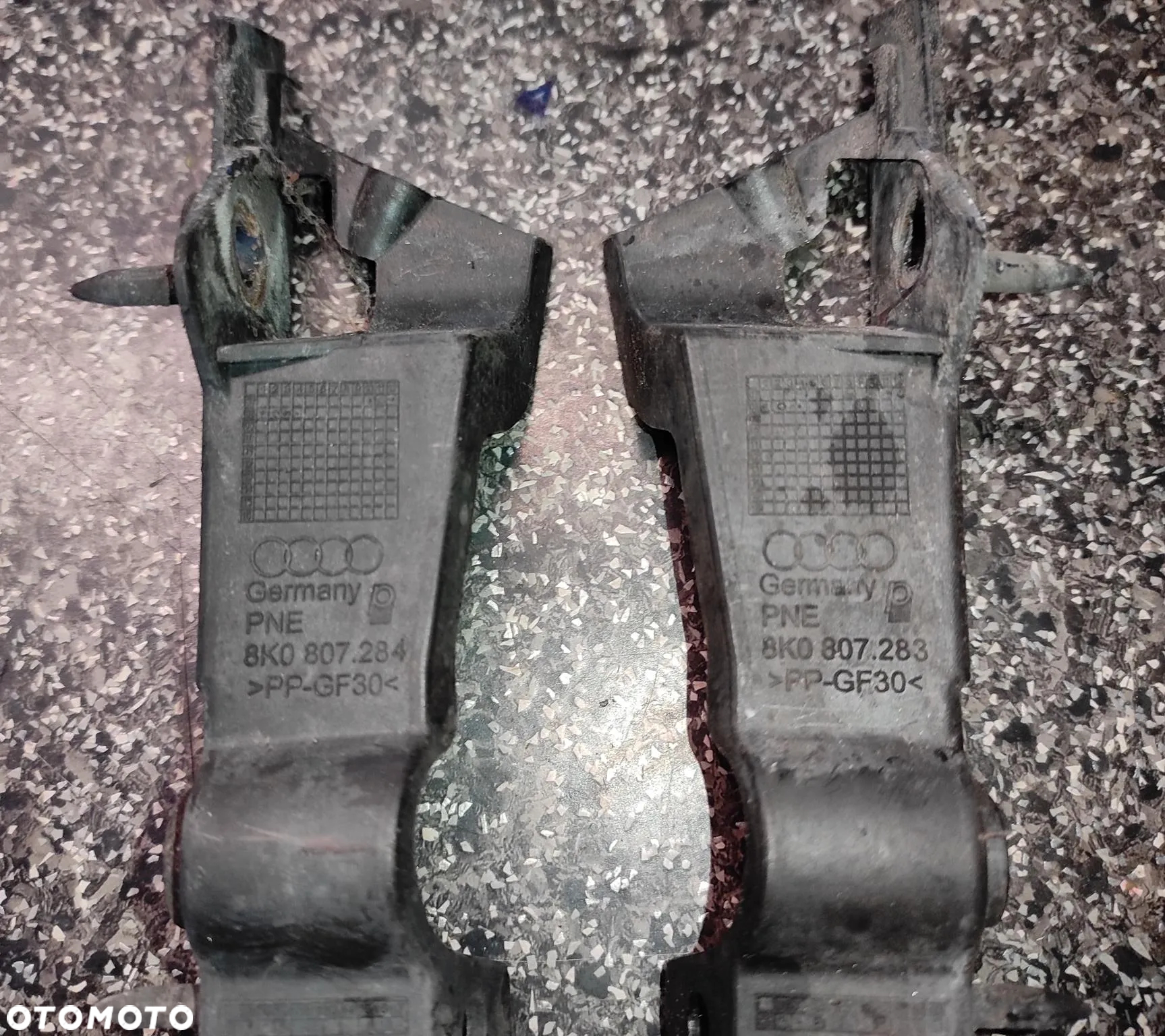 ŚLIZG ZDERZAKA LEWY PRZÓD A4 B8 08-11R 8K0807283 - 2