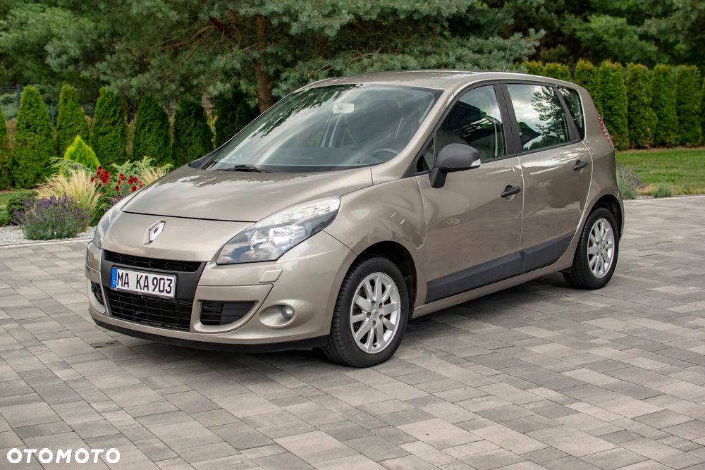 Renault Scenic - 8