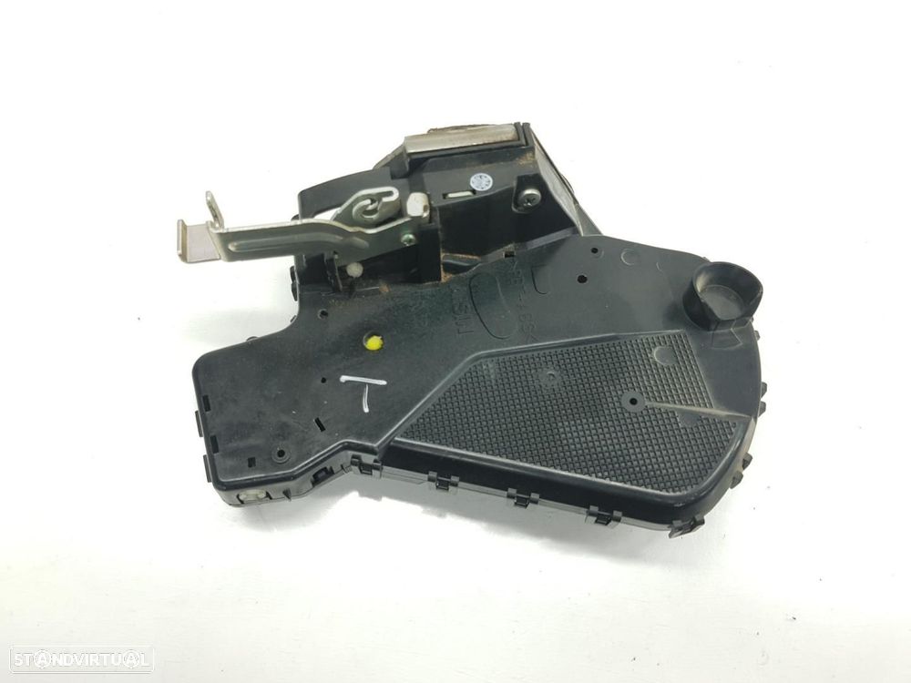 FECHADURA DE PORTA MALA TOYOTA LAND CRUISER J15 - 1