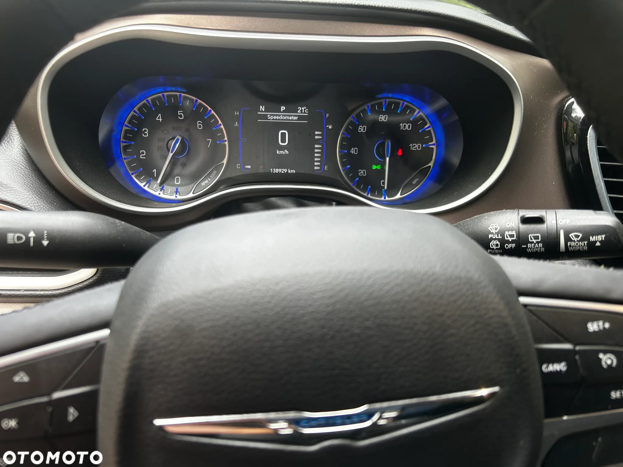 Chrysler Pacifica - 23