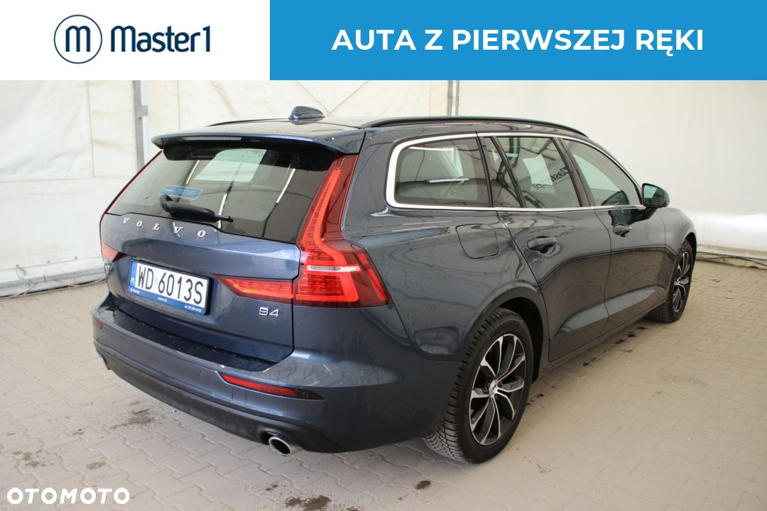 Volvo V60 B4 D Momentum Pro - 4