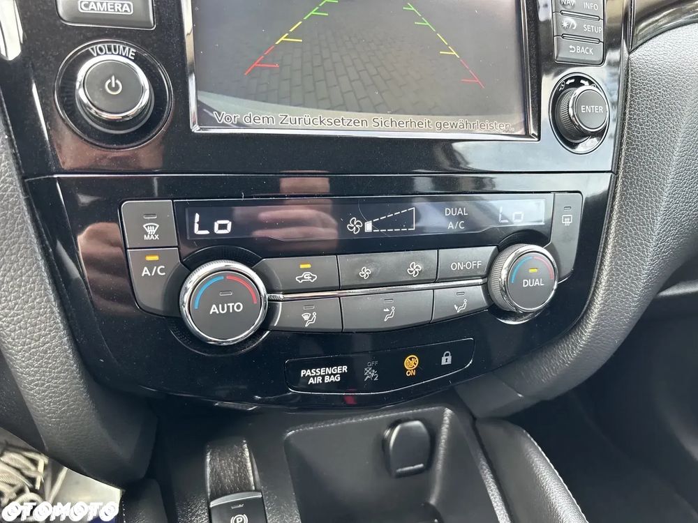 Nissan Qashqai 1.2 DIG-T N-Vision - 21