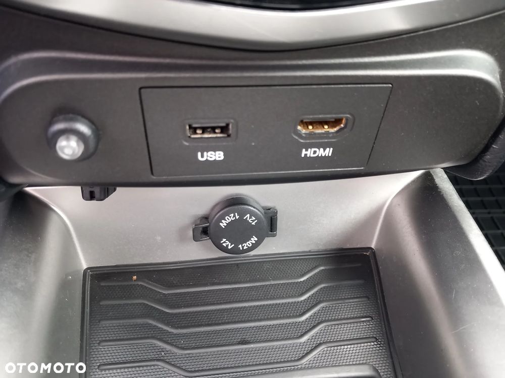 SsangYong/KGM Tivoli e-XDi 160 4WD Quartz - 31