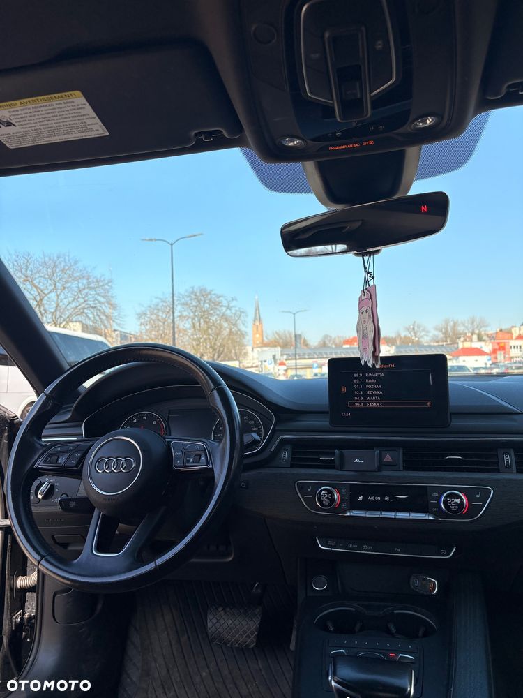 Audi A4 Limousine - 3