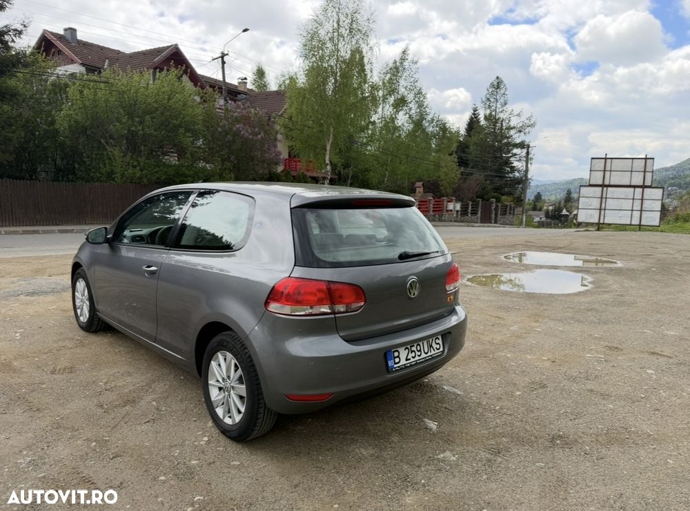 Volkswagen Golf - 12