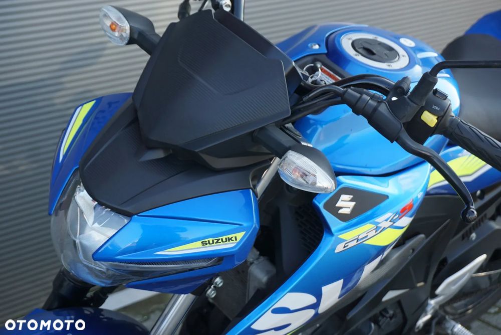 Suzuki GSX - 9