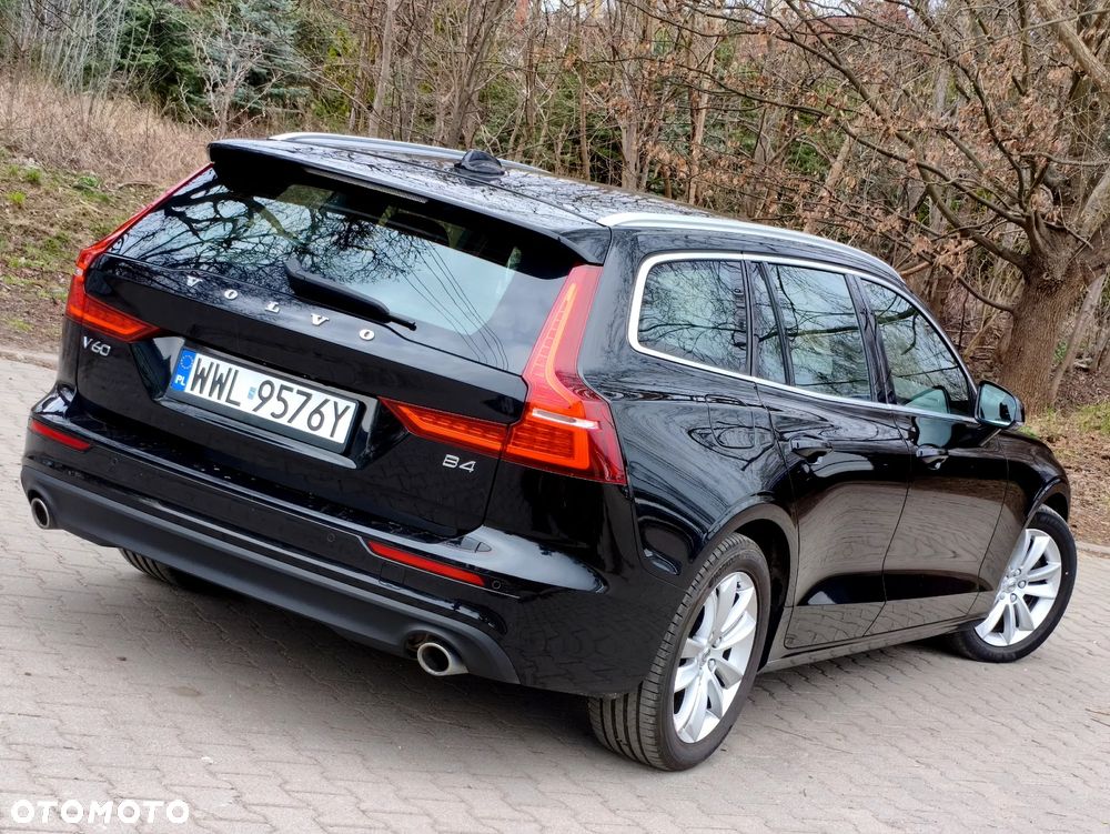 Volvo V60 B4 D Geartronic Momentum Pro - 25