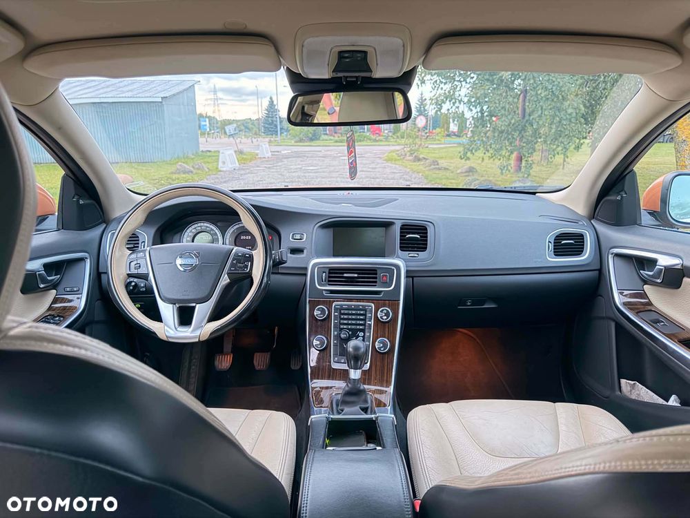 Volvo S60 DRIVe - 9