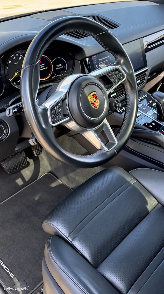 Porsche Cayenne - 6