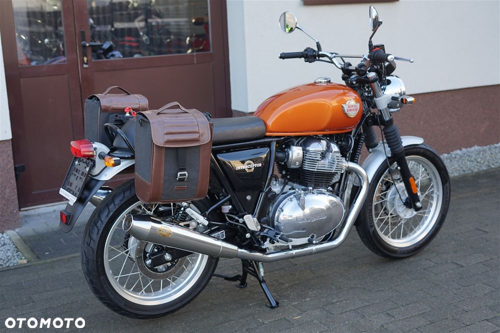 Royal Enfield Interceptor - 3