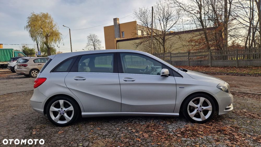 Mercedes-Benz Klasa B 200 CDI (BlueEFFICIENCY) - 4