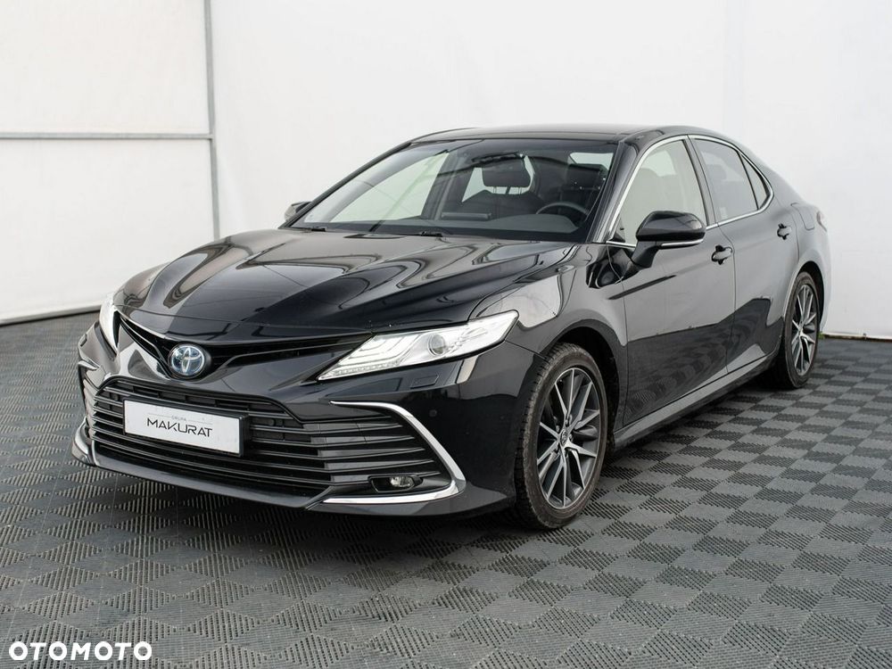 Toyota Camry - 3