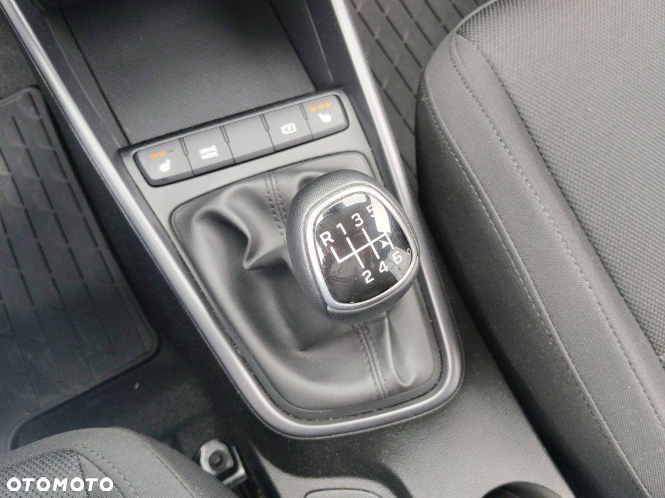 Hyundai Bayon - 16