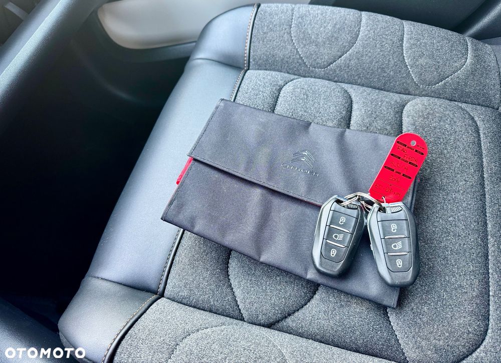 Citroën C3 BlueHDi 100 S&S SHINE PACK - 21