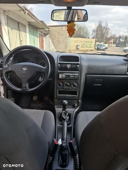 Opel Astra - 11
