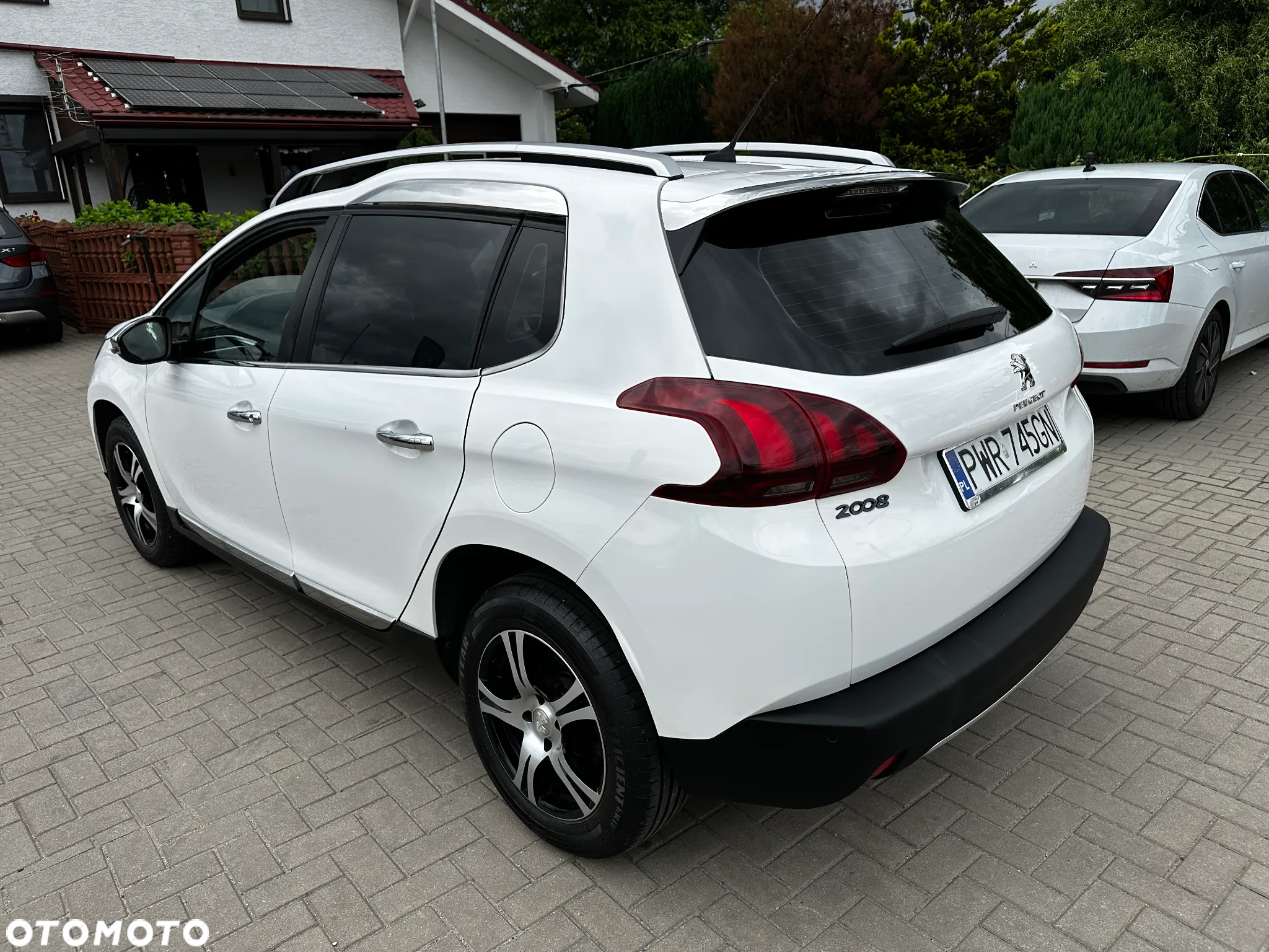 Peugeot 2008 - 4