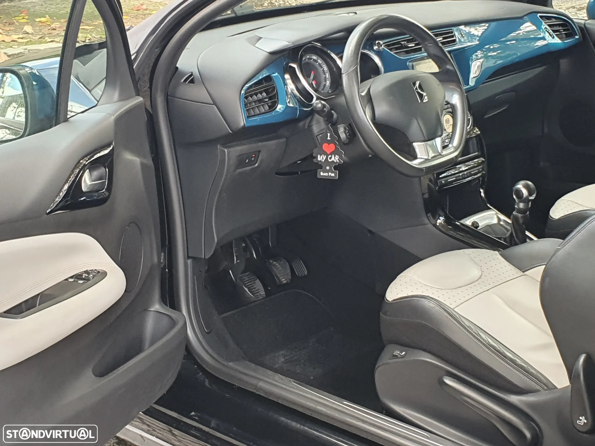 Citroën DS3 BlueHDi 100 SoChic - 15