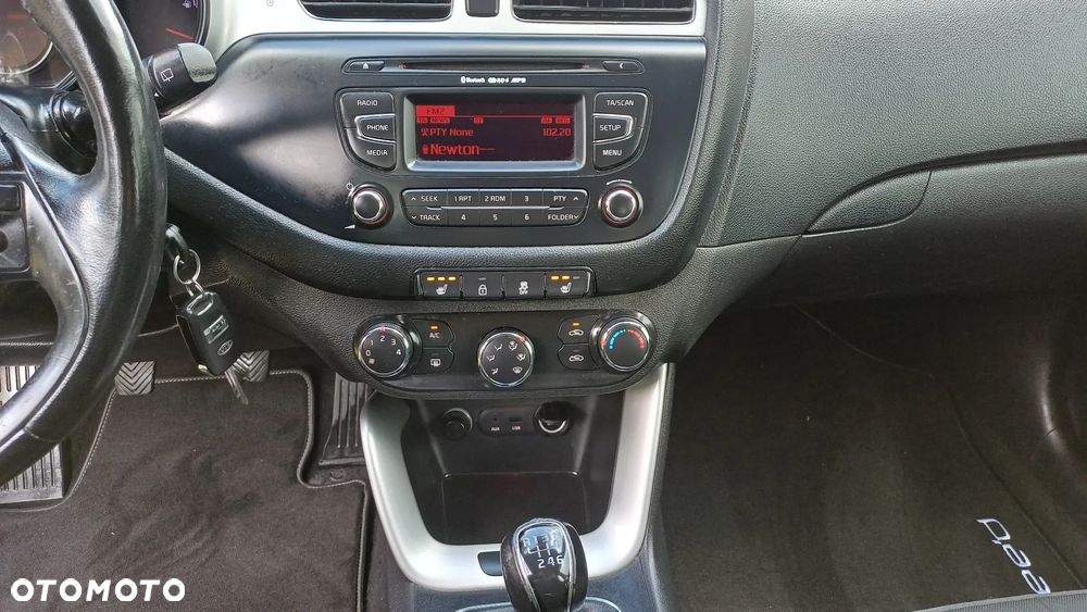 Kia Ceed - 22