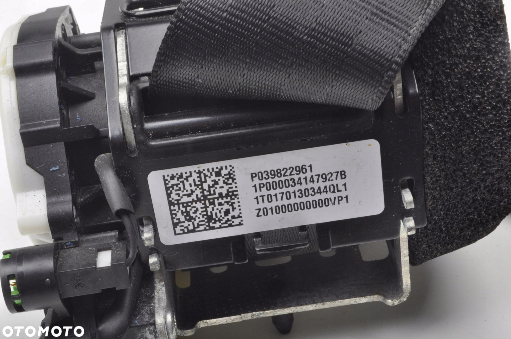 VOLVO S60 II V60 PAS BEZPIECZEŃSTWA ŚRODKOWY  TYŁ TYLNY LIFT 39822961 - 5