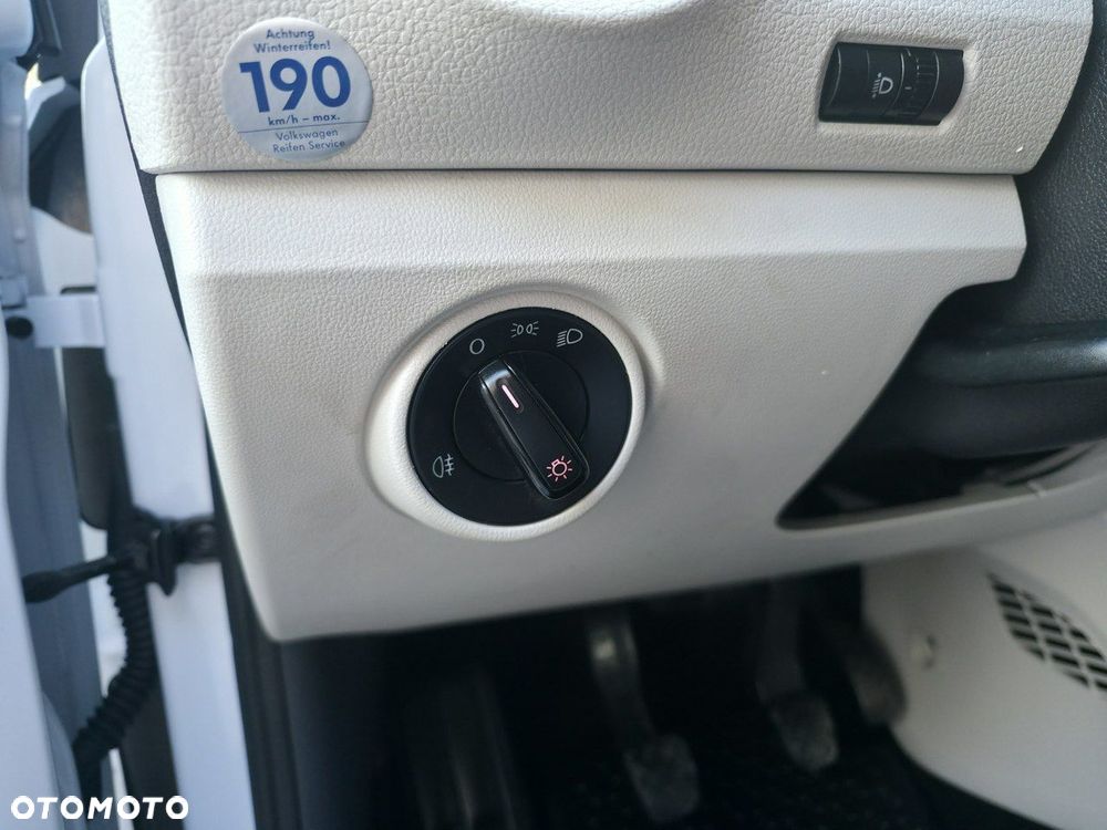Volkswagen up! - 17