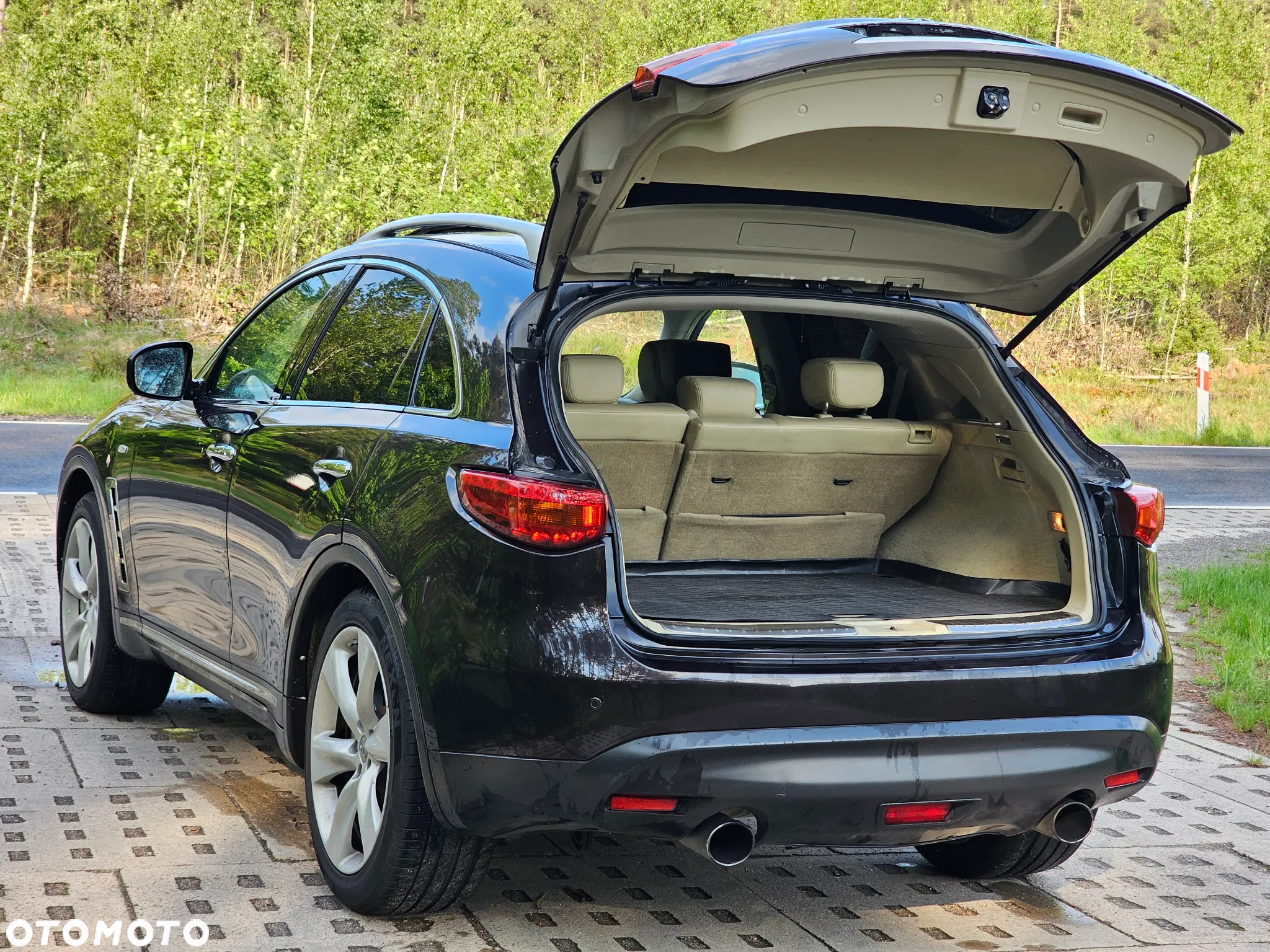 Infiniti FX FX30d S Premium - 8