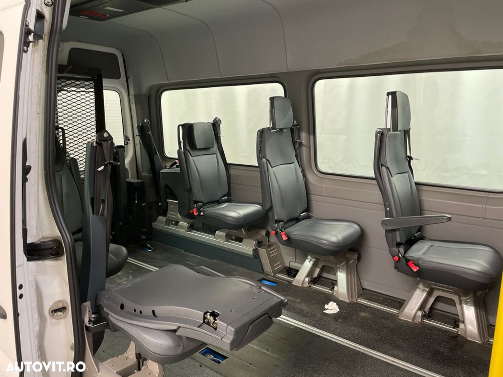 Volkswagen Crafter - 14