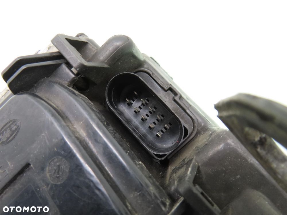 LAMPA LEWA PRZEDNIA AUDI A8 D3 15811700 4E0907813 5DV00829000 - 2