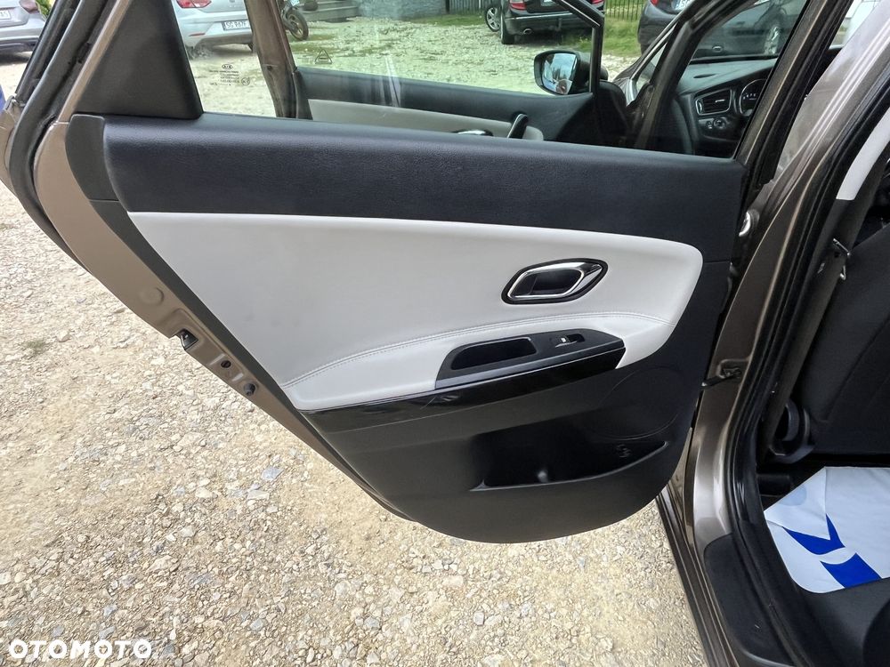 Kia Ceed 1.6 GDI ISG Spirit - 22