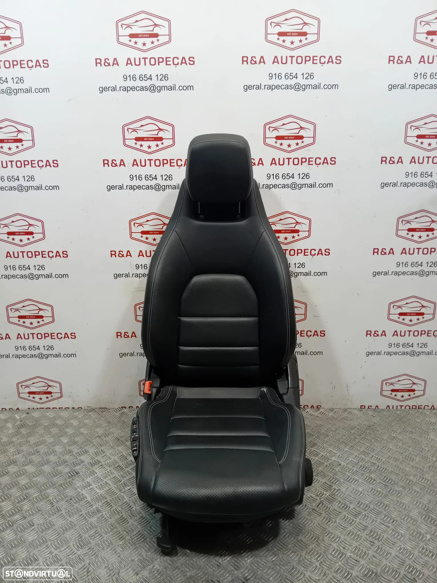Conjunto de Bancos Mercedes Class E Coupé W207 Elétricos em Pele Original - 12