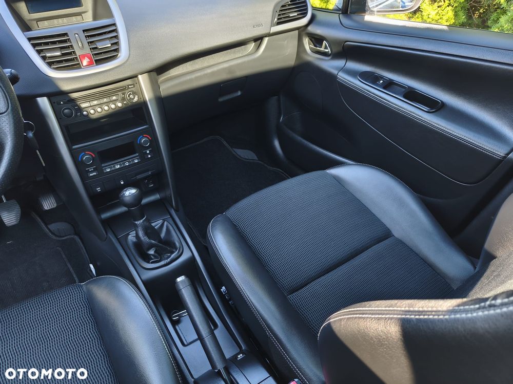 Peugeot 207 1.6 VTi Outdoor - 25