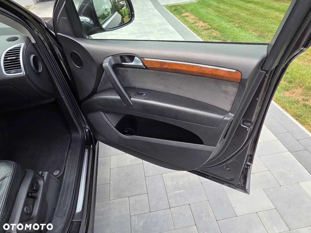 Audi Q7 3.0 TDI DPF clean quattro tiptronic - 23